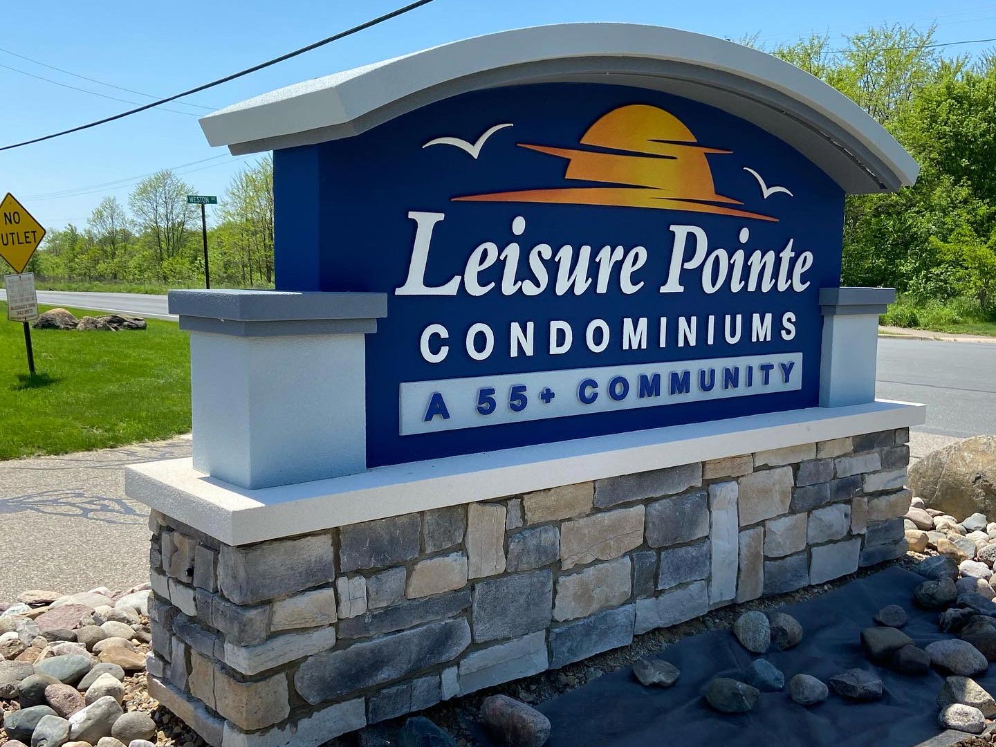 Apartments/Real Estate